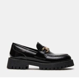 Steve Madden black leather loafers
